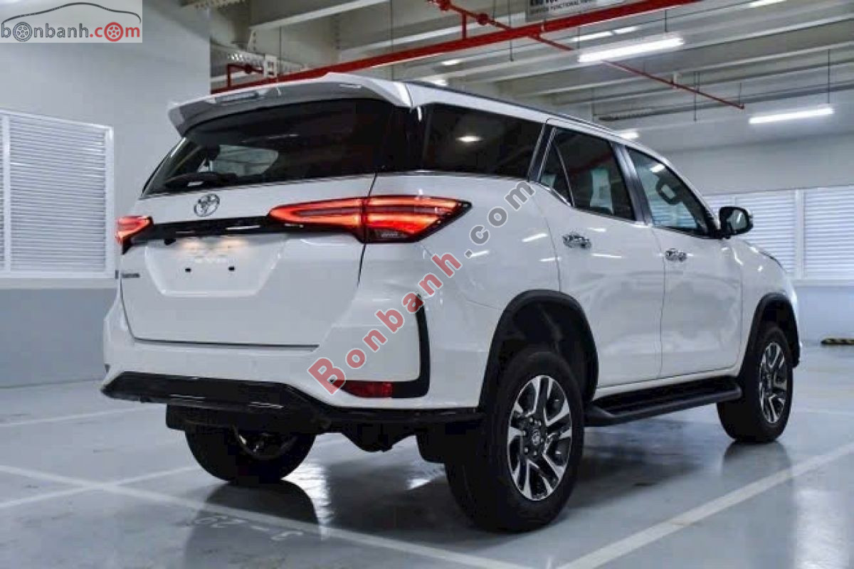 Bán ô tô Toyota Fortuner Legender 2.4L 4x2 AT - 2025 - xe mới