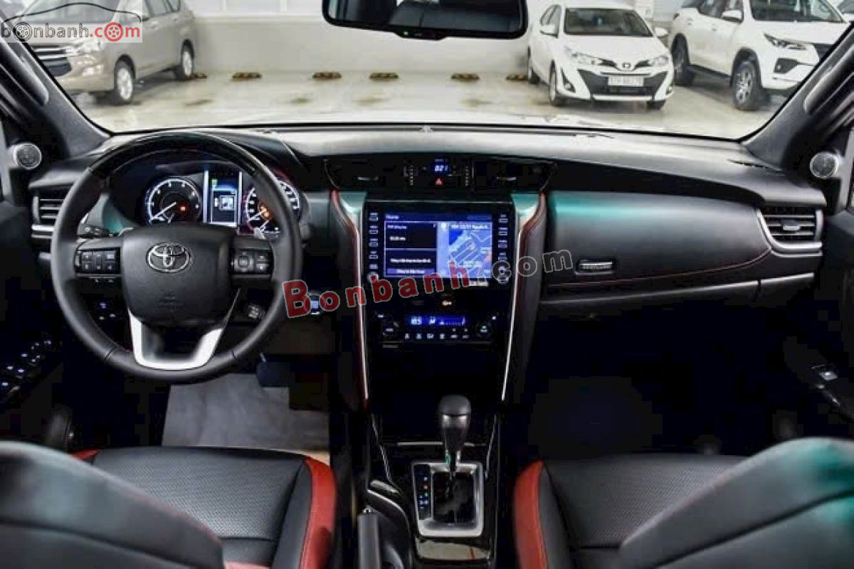 Bán ô tô Toyota Fortuner Legender 2.4L 4x2 AT - 2025 - xe mới