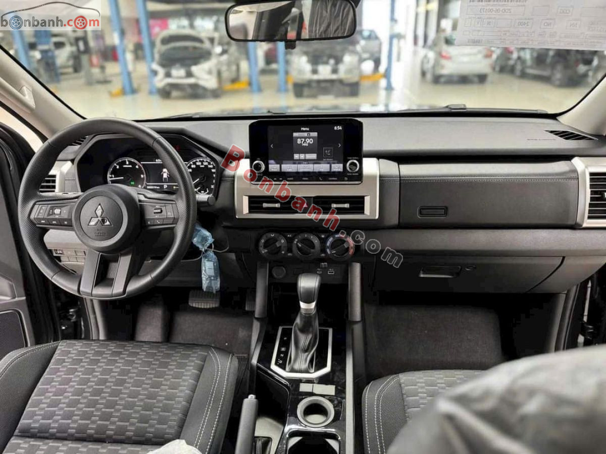 Bán ô tô Mitsubishi Triton GLX 2WD AT - 2025 - xe mới