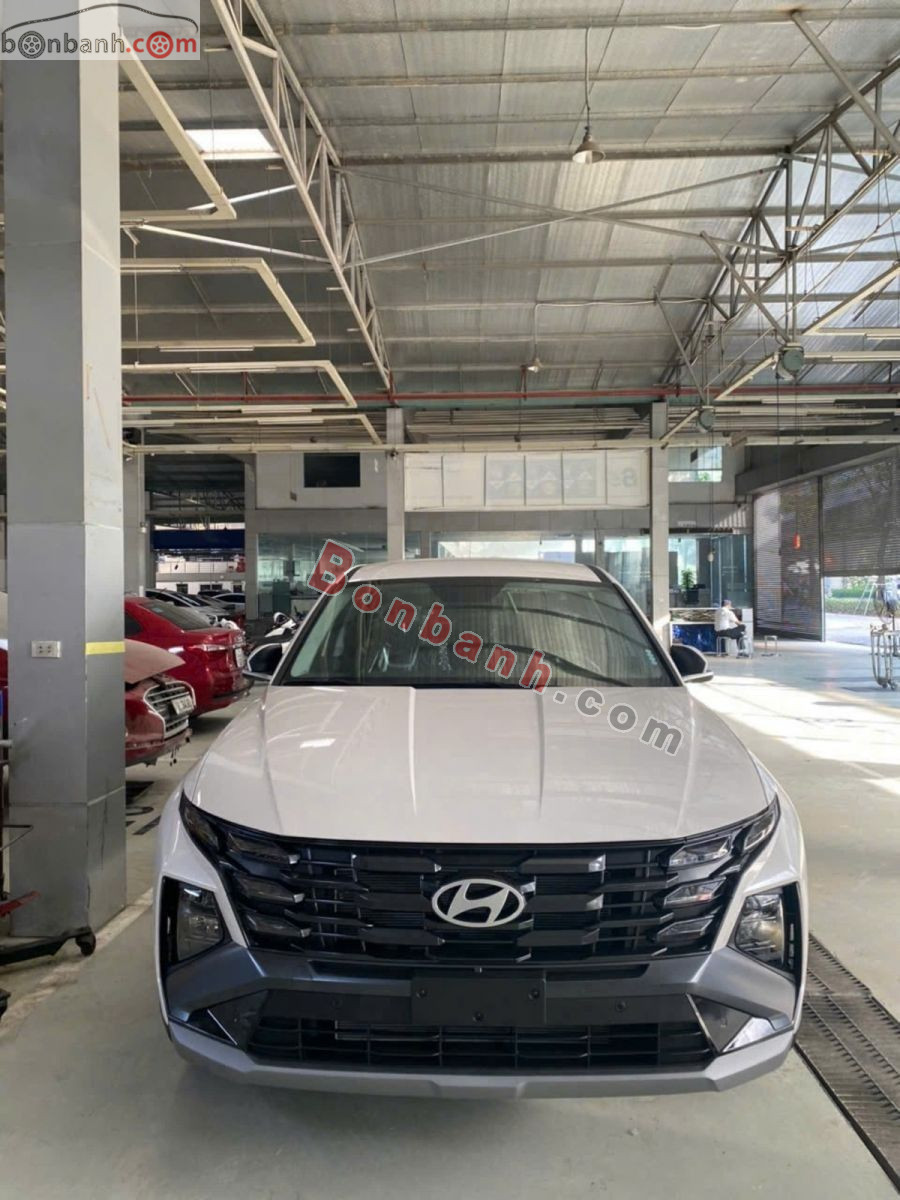 Bán ô tô Hyundai Tucson 2.0 AT Tiêu chuẩn - 2025 - xe mới