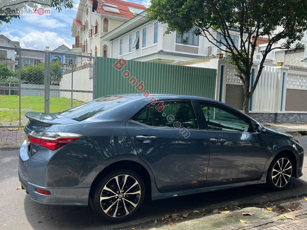 Bán ô tô Toyota Corolla altis 2.0V Sport - 2017 - xe cũ