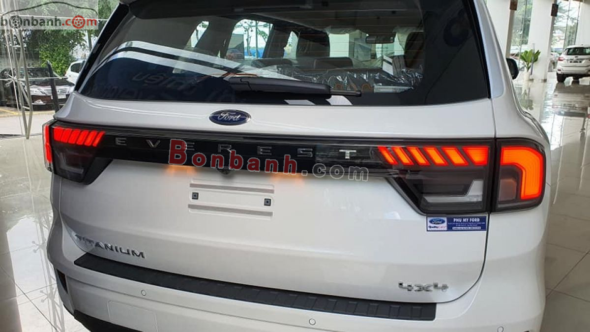 Bán ô tô Ford Everest Titanium Plus 2.0L 4x4 AT - 2025 - xe mới
