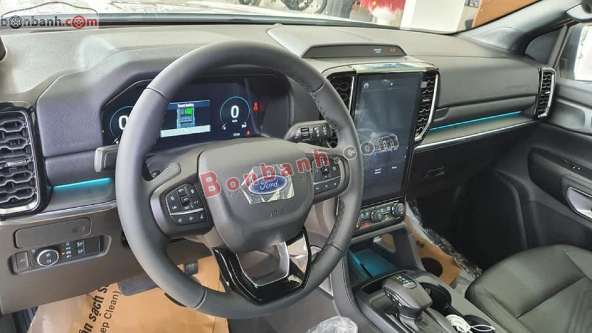 Bán ô tô Ford Everest Titanium Plus 2.0L 4x4 AT - 2025 - xe mới
