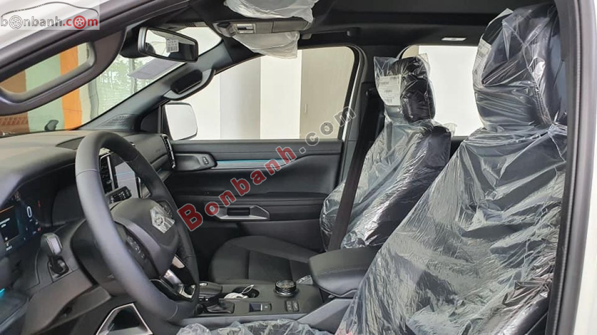 Bán ô tô Ford Everest Titanium Plus 2.0L 4x4 AT - 2025 - xe mới