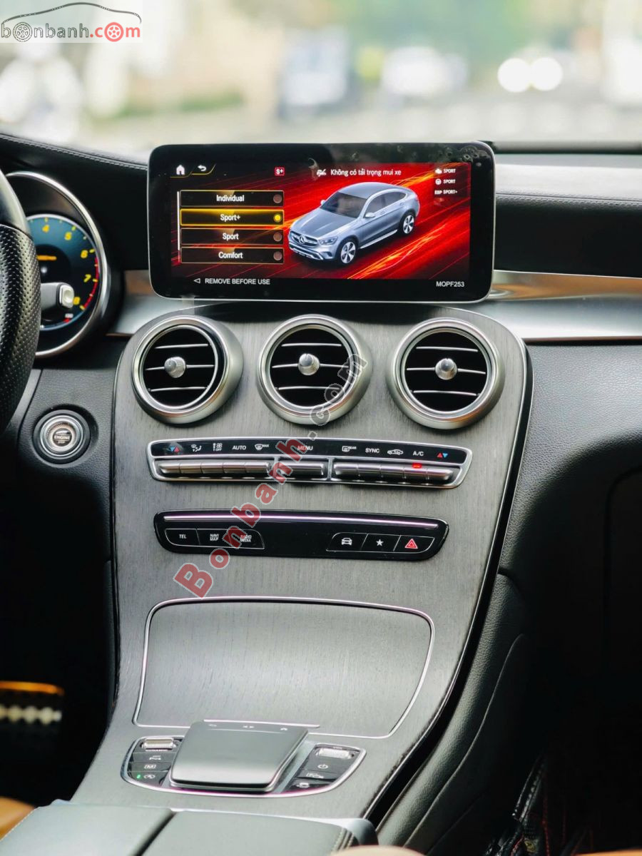 Bán ô tô Mercedes Benz GLC 300 4Matic Coupe - 2022 - xe cũ