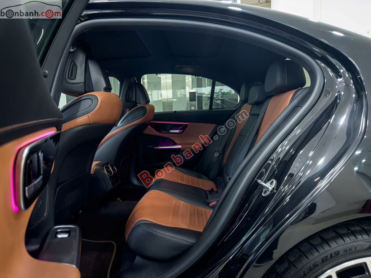 Bán ô tô Mercedes Benz C class C300 AMG - 2021 - xe cũ