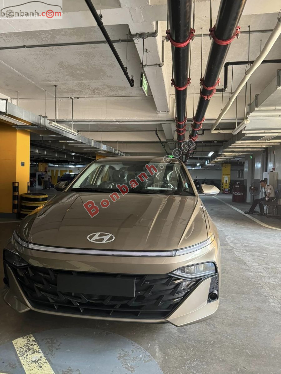 Bán ô tô Hyundai Accent Đặc biệt 1.5 AT - 2025 - xe mới