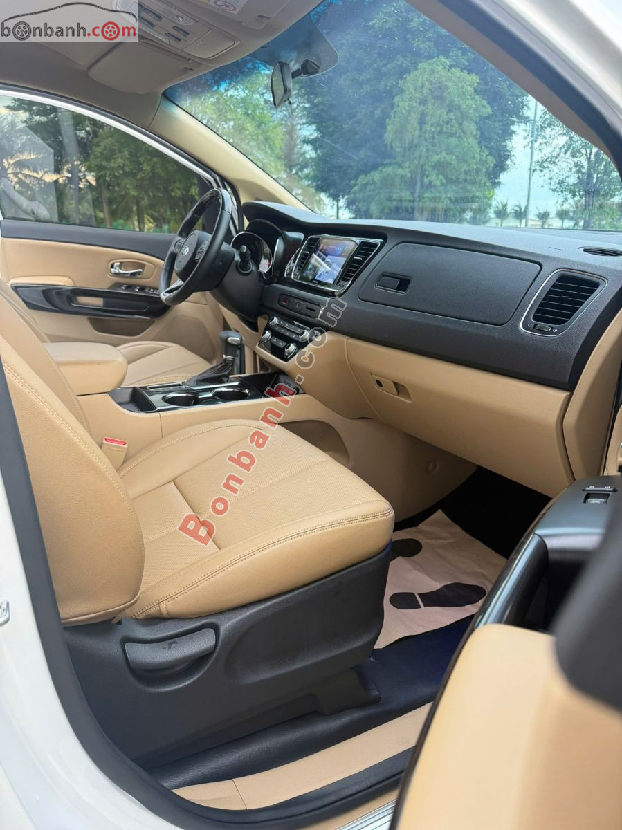 Bán ô tô Kia Sedona 2.2 DAT Deluxe - 2020 - xe cũ