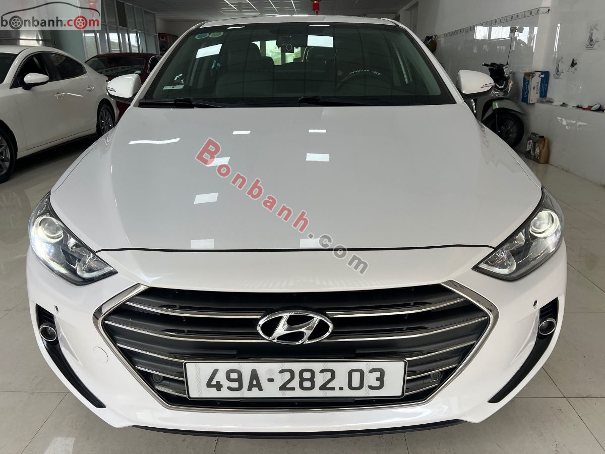 Bán ô tô Hyundai Elantra 2.0 AT - 2017 - xe cũ
