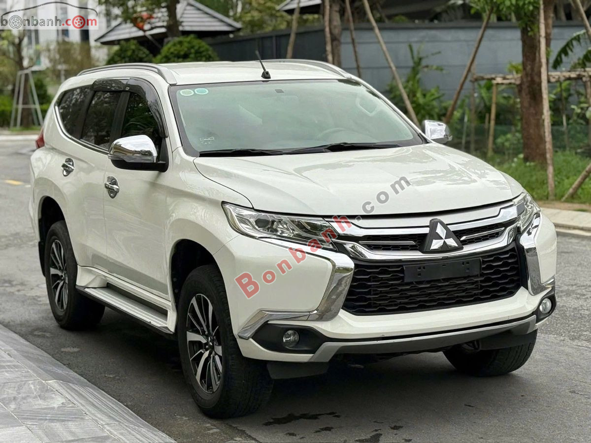 Bán ô tô Mitsubishi Pajero Sport 2.4D 4x2 MT - 2019 - xe cũ