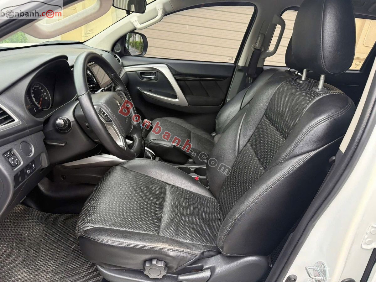 Bán ô tô Mitsubishi Pajero Sport 2.4D 4x2 MT - 2019 - xe cũ