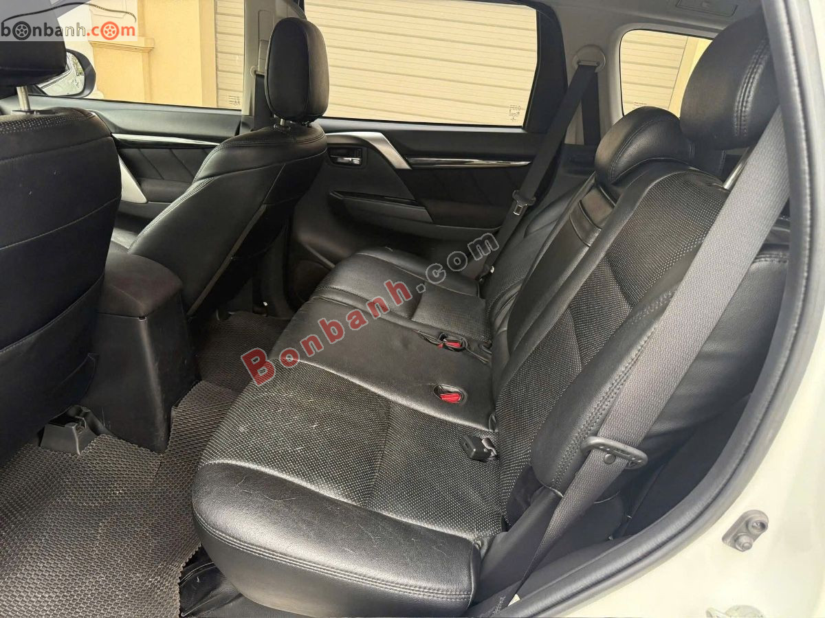 Bán ô tô Mitsubishi Pajero Sport 2.4D 4x2 MT - 2019 - xe cũ