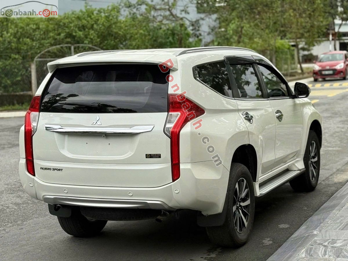 Bán ô tô Mitsubishi Pajero Sport 2.4D 4x2 MT - 2019 - xe cũ