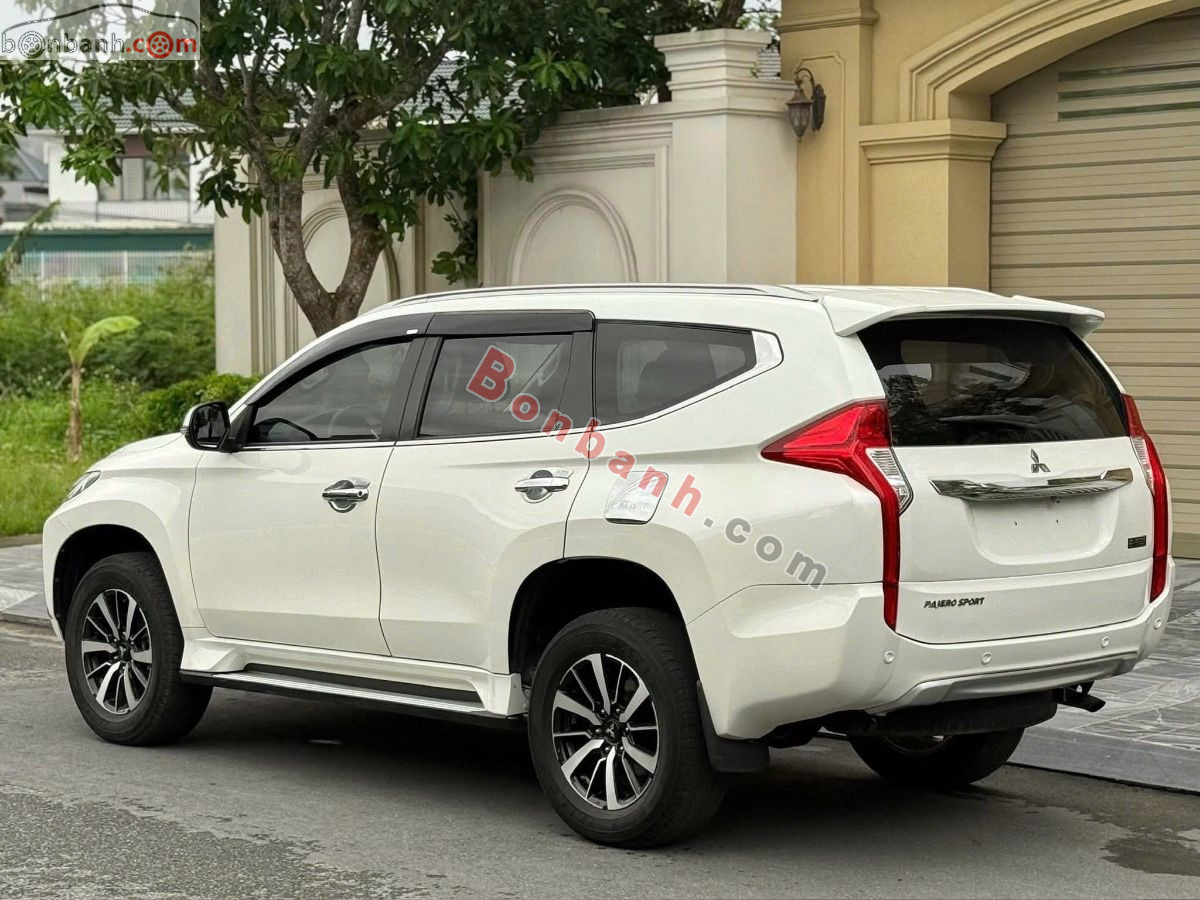 Bán ô tô Mitsubishi Pajero Sport 2.4D 4x2 MT - 2019 - xe cũ