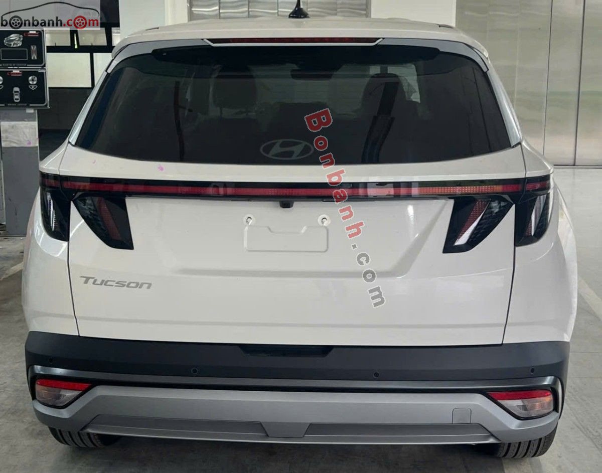Bán ô tô Hyundai Tucson 2.0 AT Đặc biệt - 2025 - xe mới