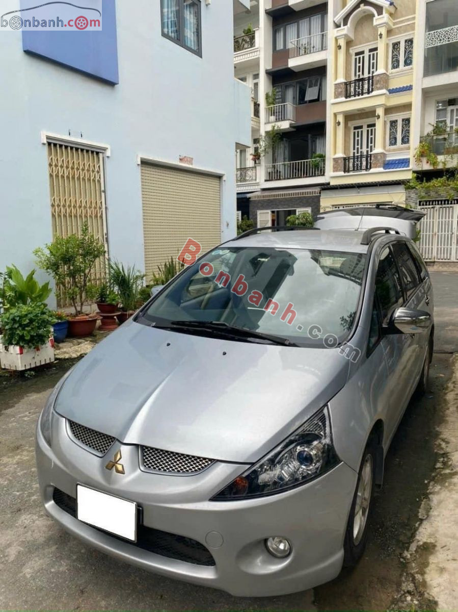 Bán ô tô Mitsubishi Grandis 2.4 AT - 2005 - xe cũ