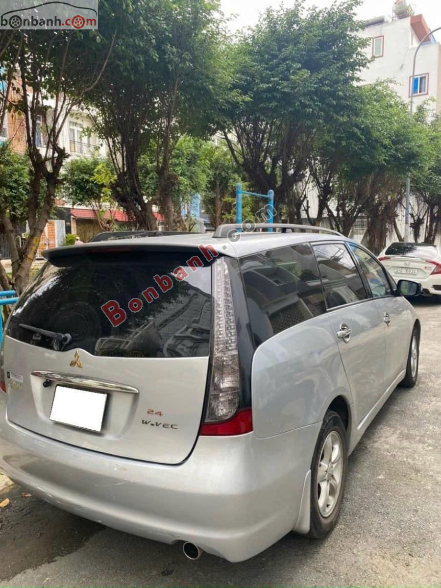 Bán ô tô Mitsubishi Grandis 2.4 AT - 2005 - xe cũ