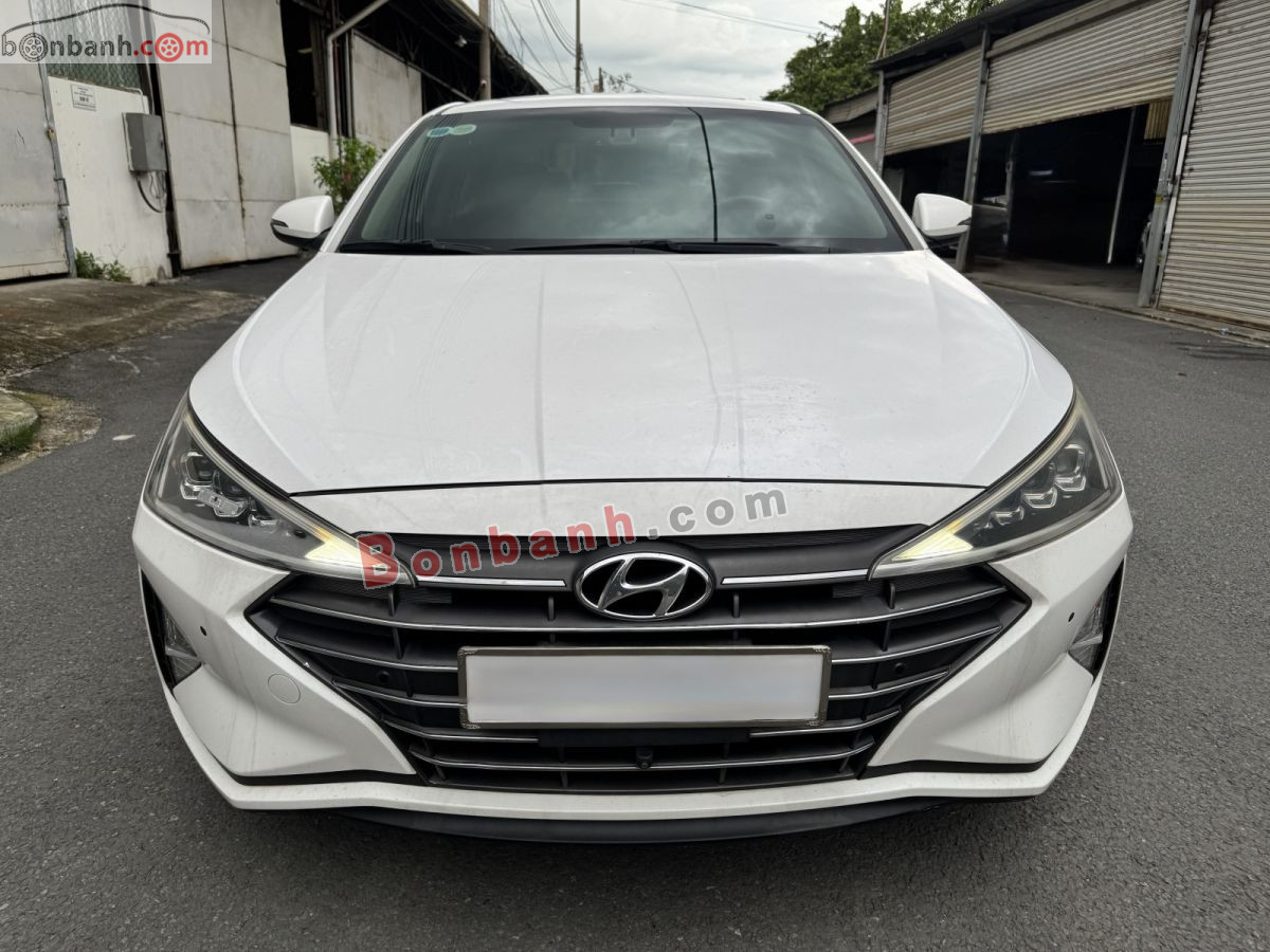 Bán ô tô Hyundai Elantra 2.0 AT - 2019 - xe cũ