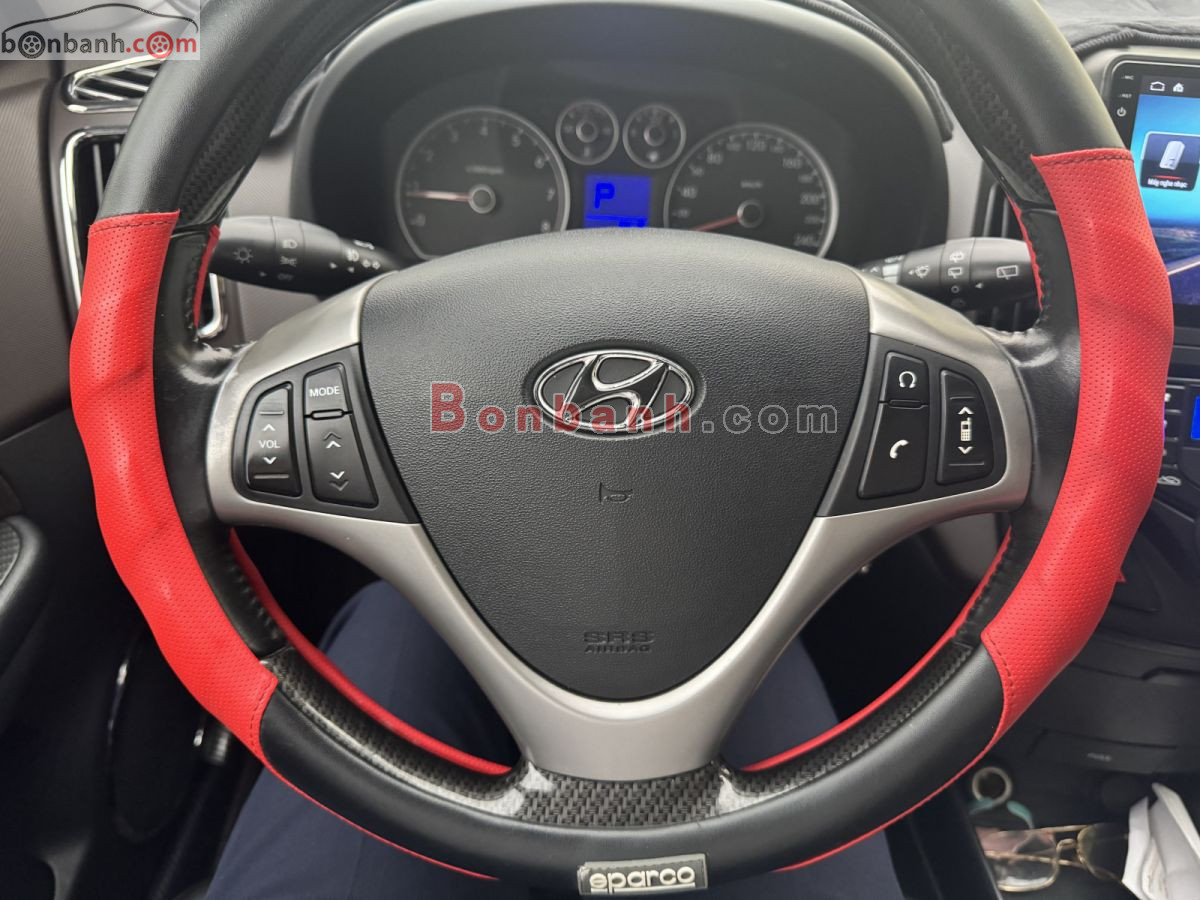 Bán ô tô Hyundai i30 CW 1.6 AT - 2011 - xe cũ