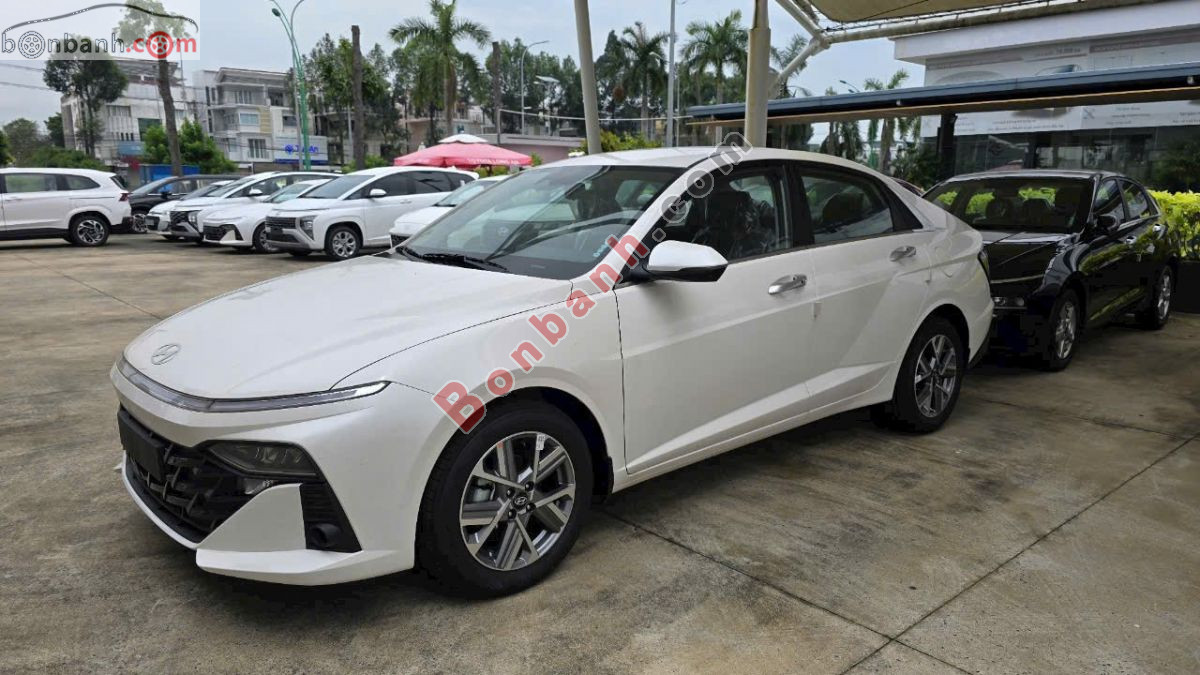 Bán ô tô Hyundai Accent Cao cấp 1.5 AT - 2025 - xe mới