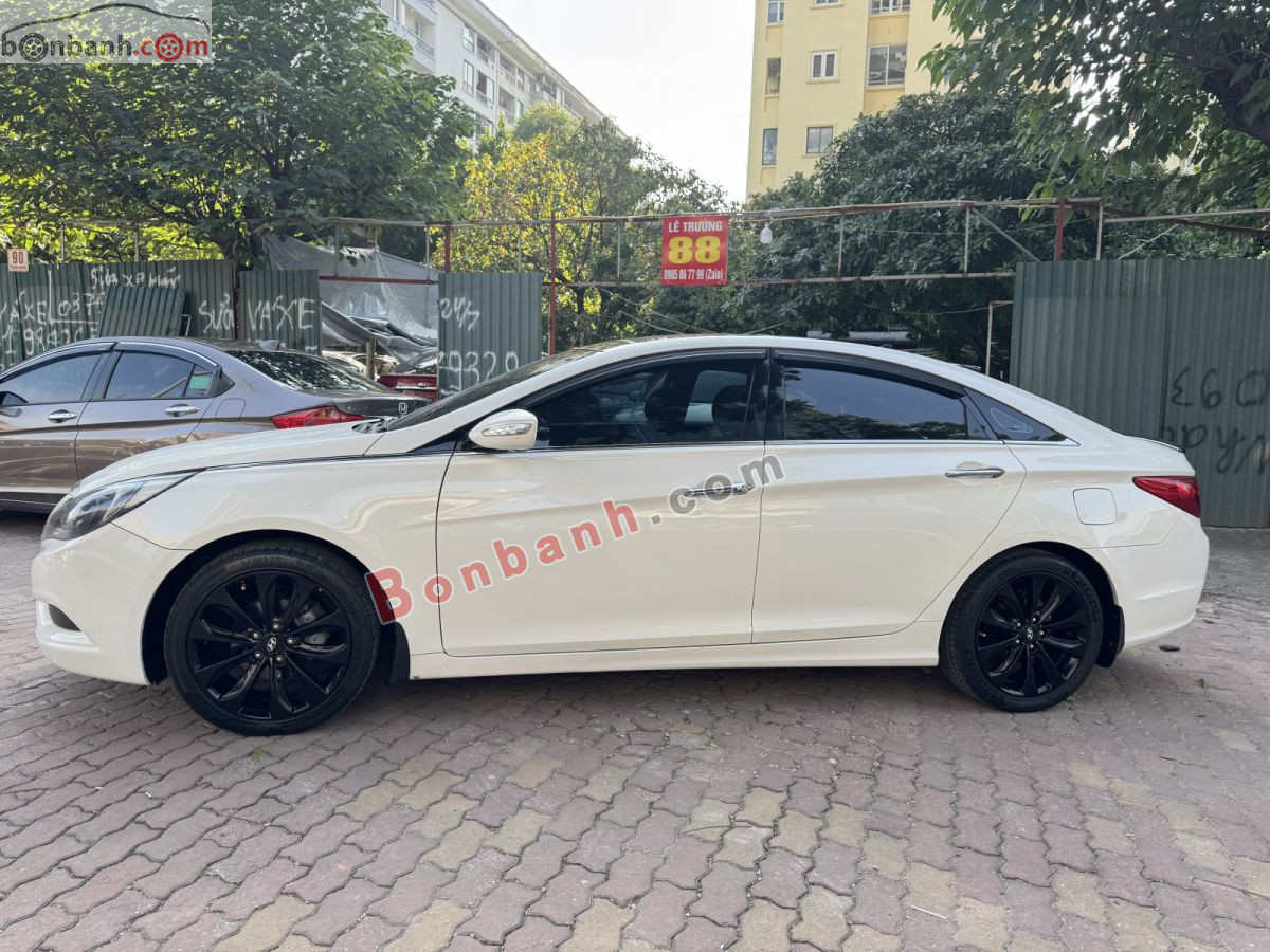 Bán ô tô Hyundai Sonata 2.0 AT - 2011 - xe cũ
