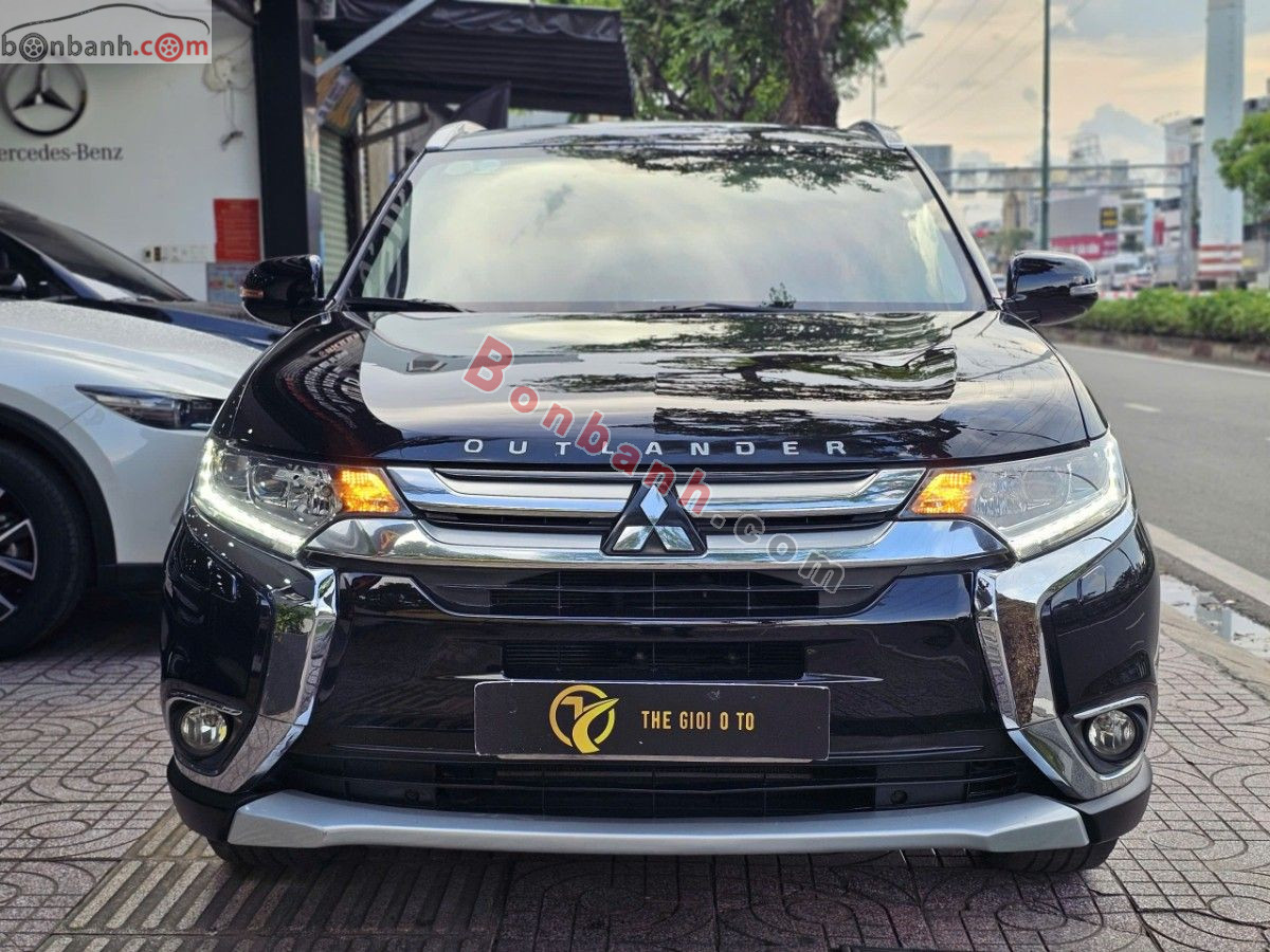 Bán ô tô Mitsubishi Outlander 2.0 CVT Premium - 2018 - xe cũ