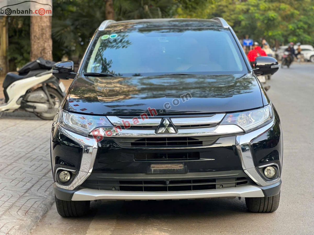 Bán ô tô Mitsubishi Outlander 2.0 CVT - 2018 - xe cũ