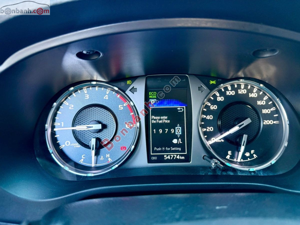 Bán ô tô Toyota Hilux 2.4L 4x2 AT - 2021 - xe cũ