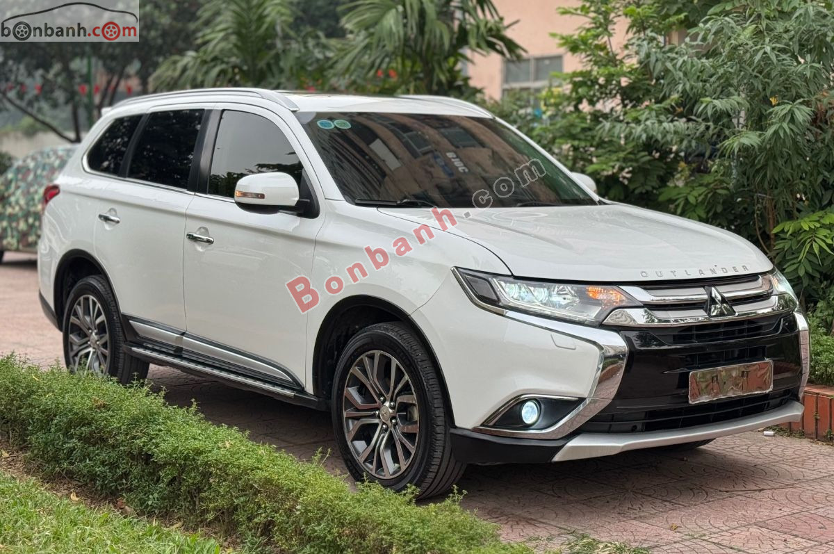Bán ô tô Mitsubishi Outlander 2.0 CVT Premium - 2018 - xe cũ
