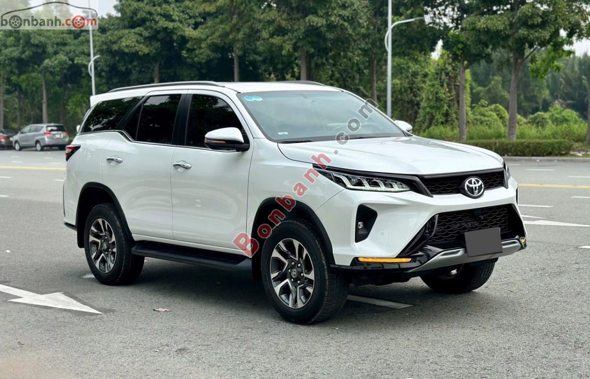 Bán ô tô Toyota Fortuner Legender 2.4L 4x2 AT - 2022 - xe cũ