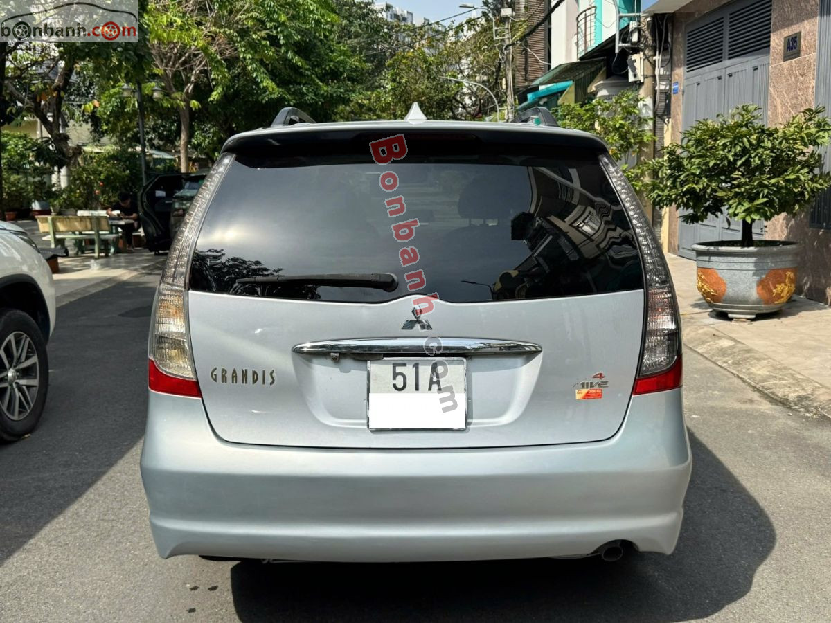 Bán ô tô Mitsubishi Grandis 2.4 AT - 2006 - xe cũ