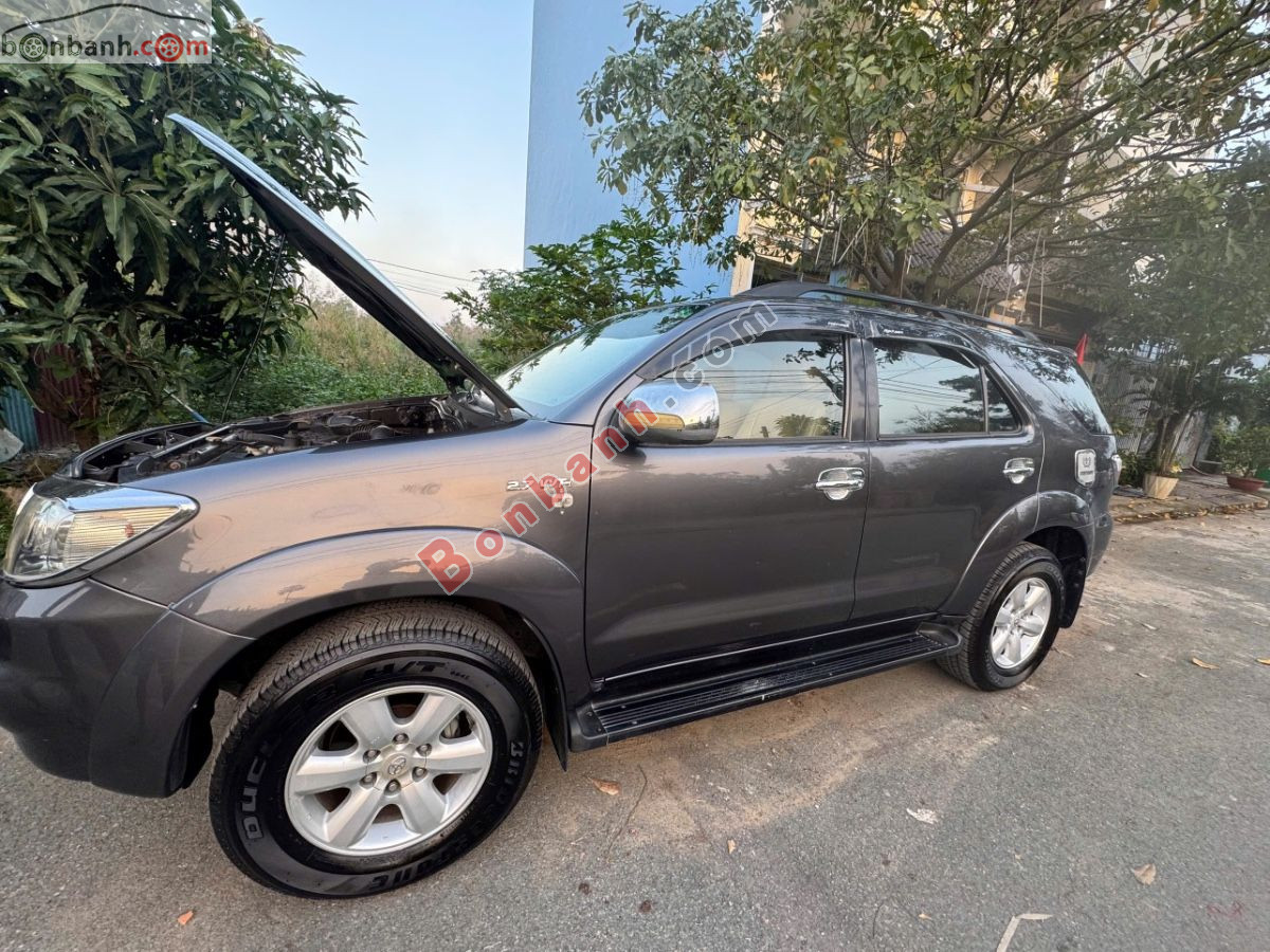 Bán ô tô Toyota Fortuner 2.7V 4x4 AT - 2011 - xe cũ