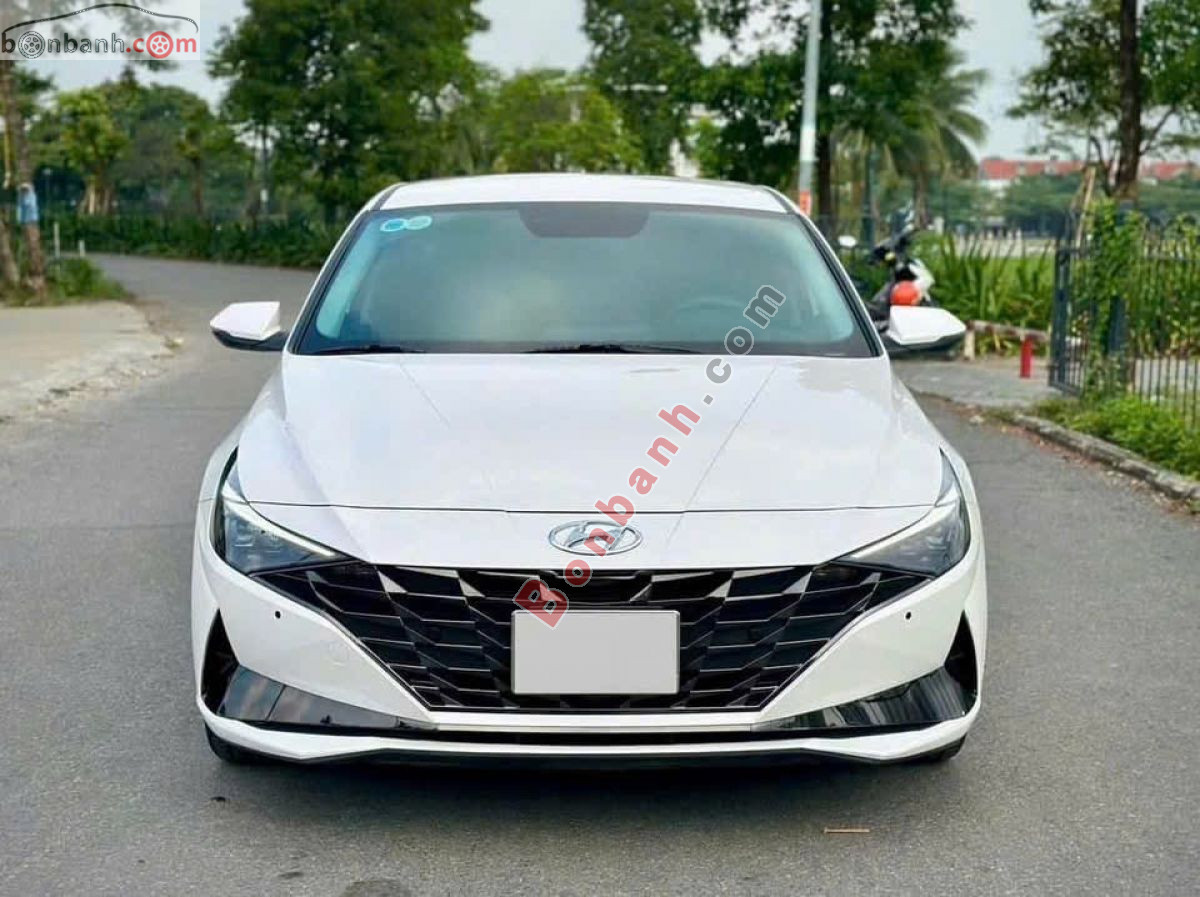 Bán ô tô Hyundai Elantra 2.0 AT Cao cấp - 2023 - xe cũ