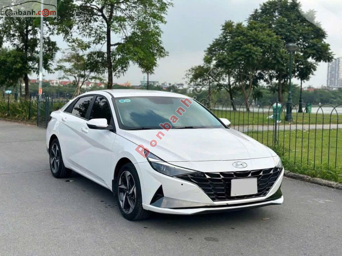 Bán ô tô Hyundai Elantra 2.0 AT Cao cấp - 2023 - xe cũ