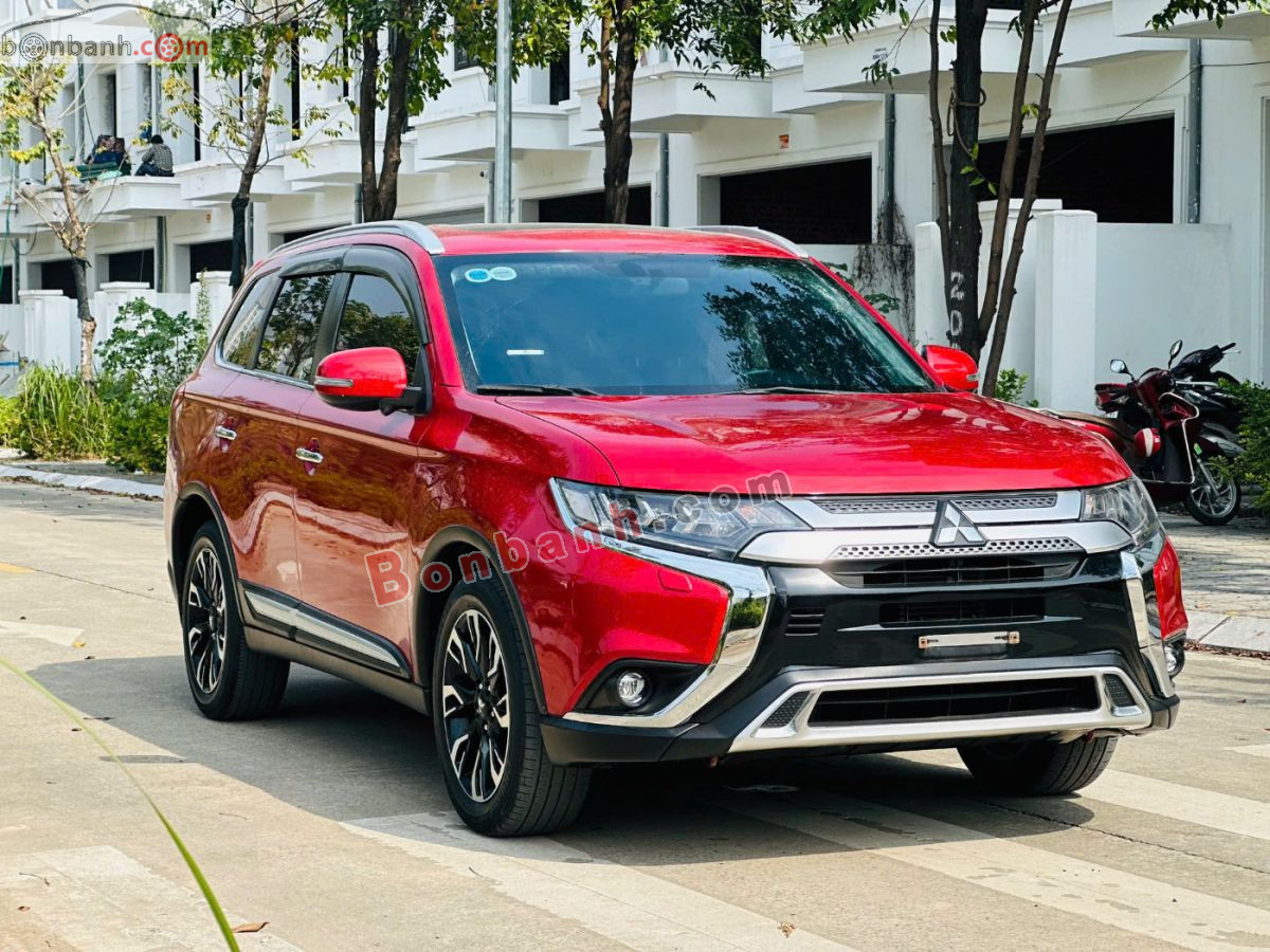 Bán ô tô Mitsubishi Outlander Premium 2.0 CVT - 2021 - xe cũ