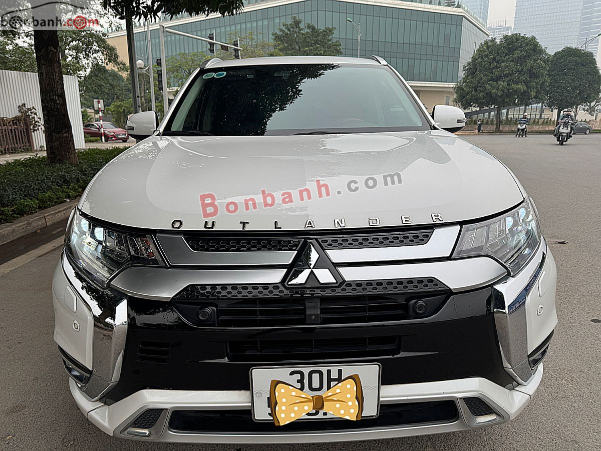 Bán ô tô Mitsubishi Outlander Premium 2.0 CVT - 2022 - xe cũ