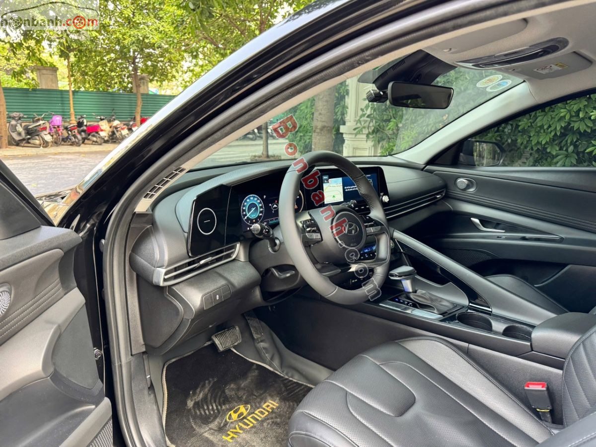 Bán ô tô Hyundai Elantra 1.6 AT Đặc biệt - 2024 - xe cũ