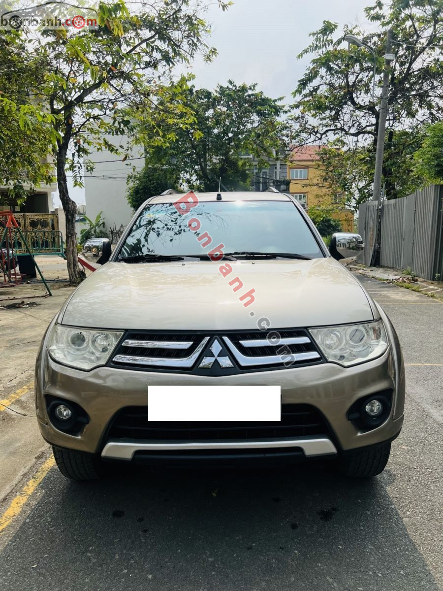 Bán ô tô Mitsubishi Pajero Sport G 4x2 AT - 2015 - xe cũ