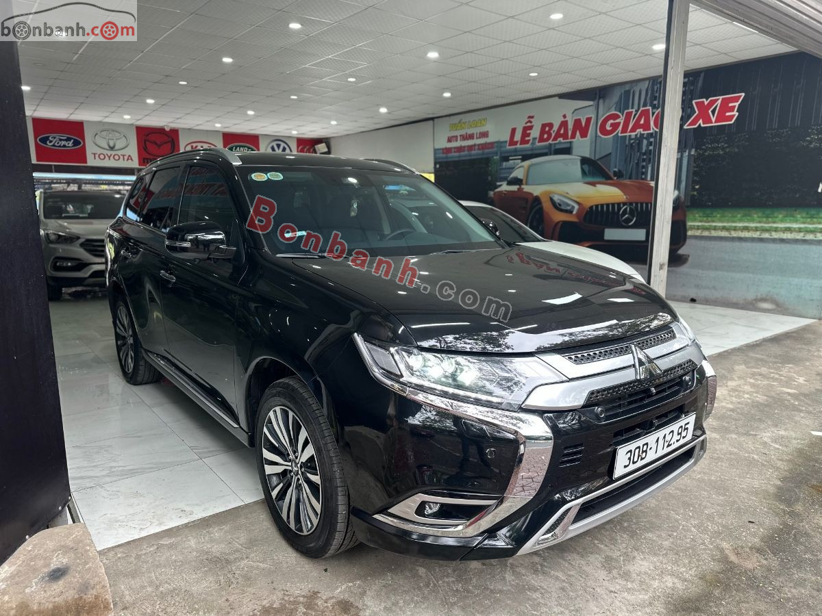Bán ô tô Mitsubishi Outlander Premium 2.0 CVT - 2024 - xe cũ