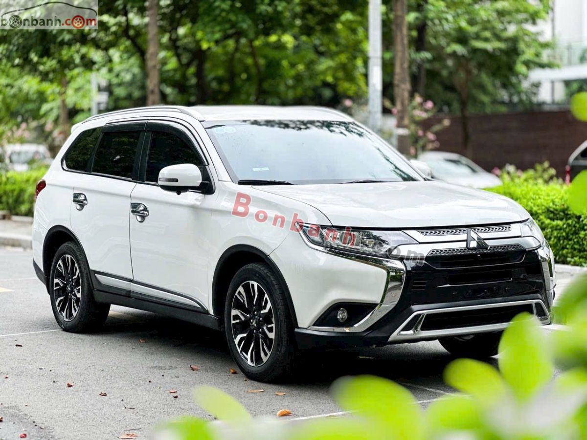 Bán ô tô Mitsubishi Outlander 2.0 CVT - 2021 - xe cũ