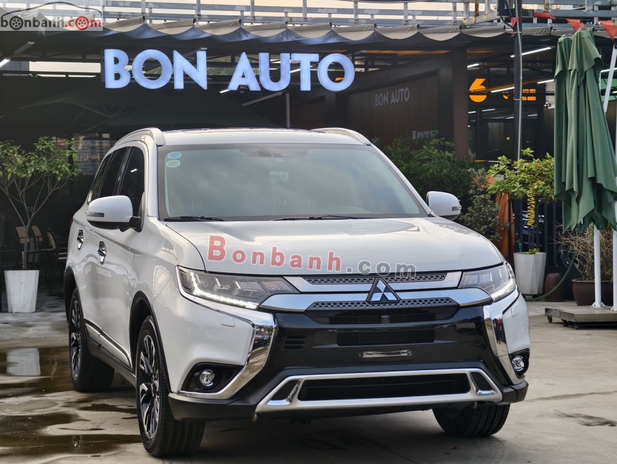 Bán ô tô Mitsubishi Outlander Premium 2.0 CVT - 2021 - xe cũ