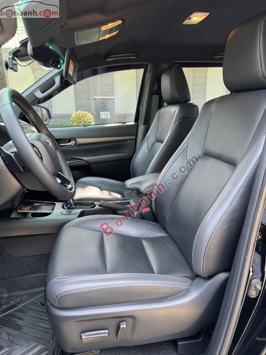 Bán ô tô Toyota Hilux 2.8L 4x4 AT - 2020 - xe cũ