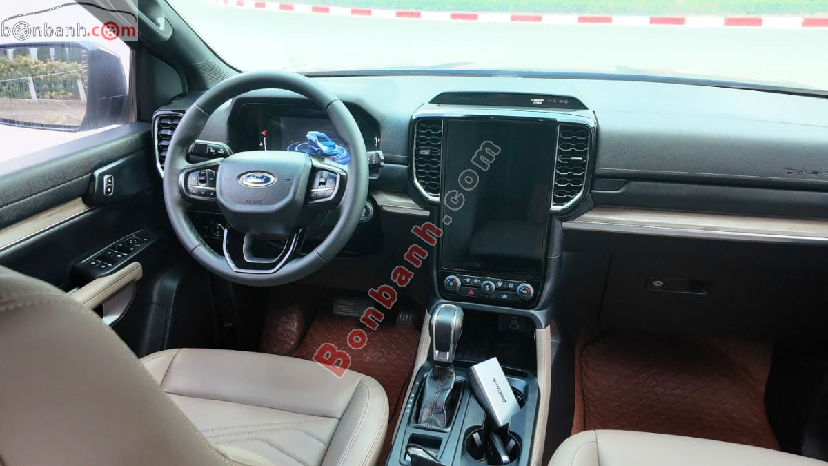 Bán ô tô Ford Everest Titanium 2.0L 4x2 AT - 2022 - xe cũ