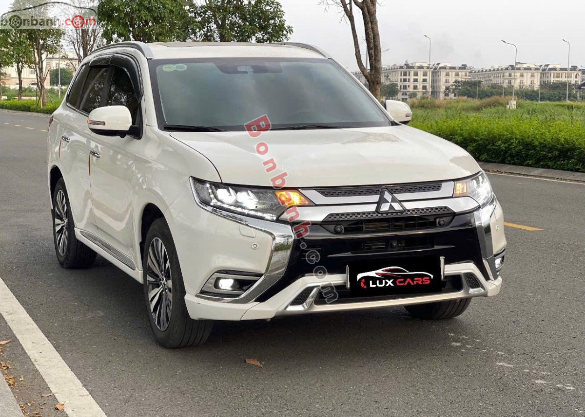 Bán ô tô Mitsubishi Outlander Premium 2.0 CVT - 2022 - xe cũ