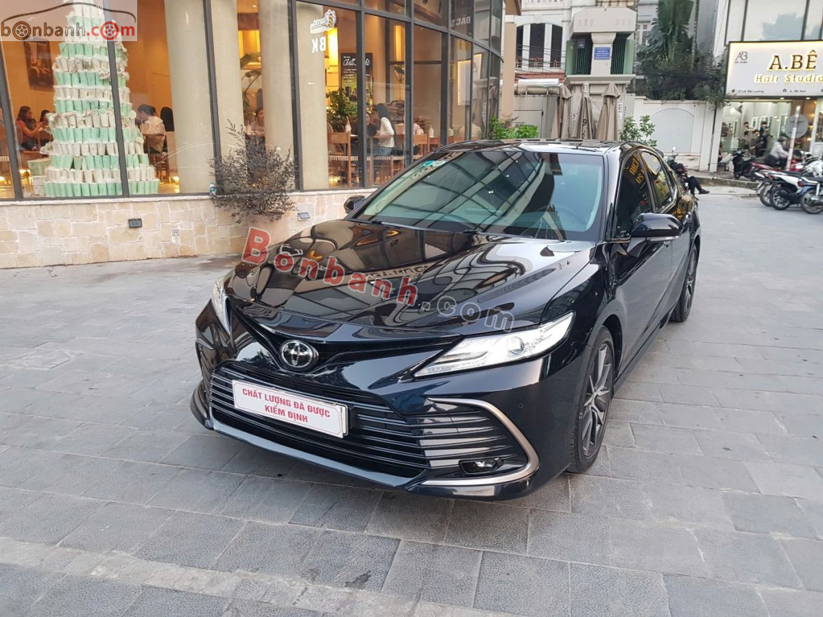 Bán ô tô Toyota Camry 2.0Q - 2022 - xe cũ