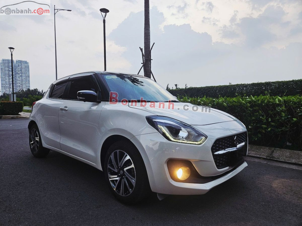 Bán ô tô Suzuki Swift GLX 1.2 AT - 2022 - xe cũ