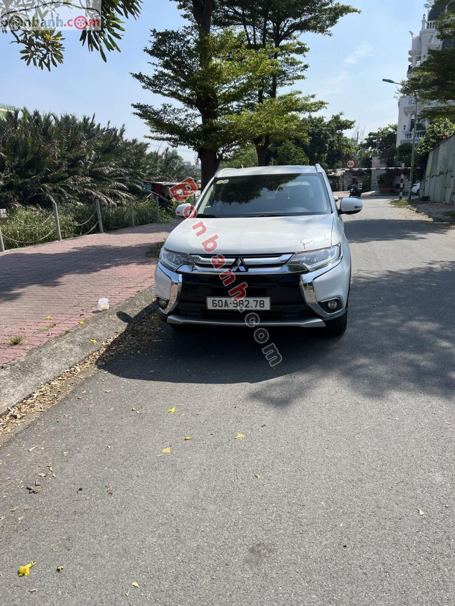 Bán ô tô Mitsubishi Outlander 2.0 CVT - 2019 - xe cũ