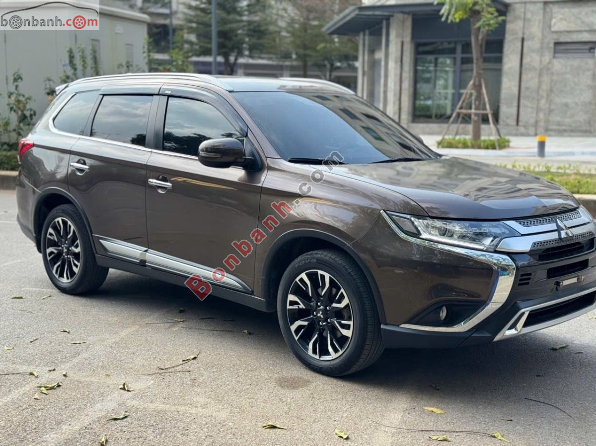 Bán ô tô Mitsubishi Outlander 2.0 CVT - 2021 - xe cũ