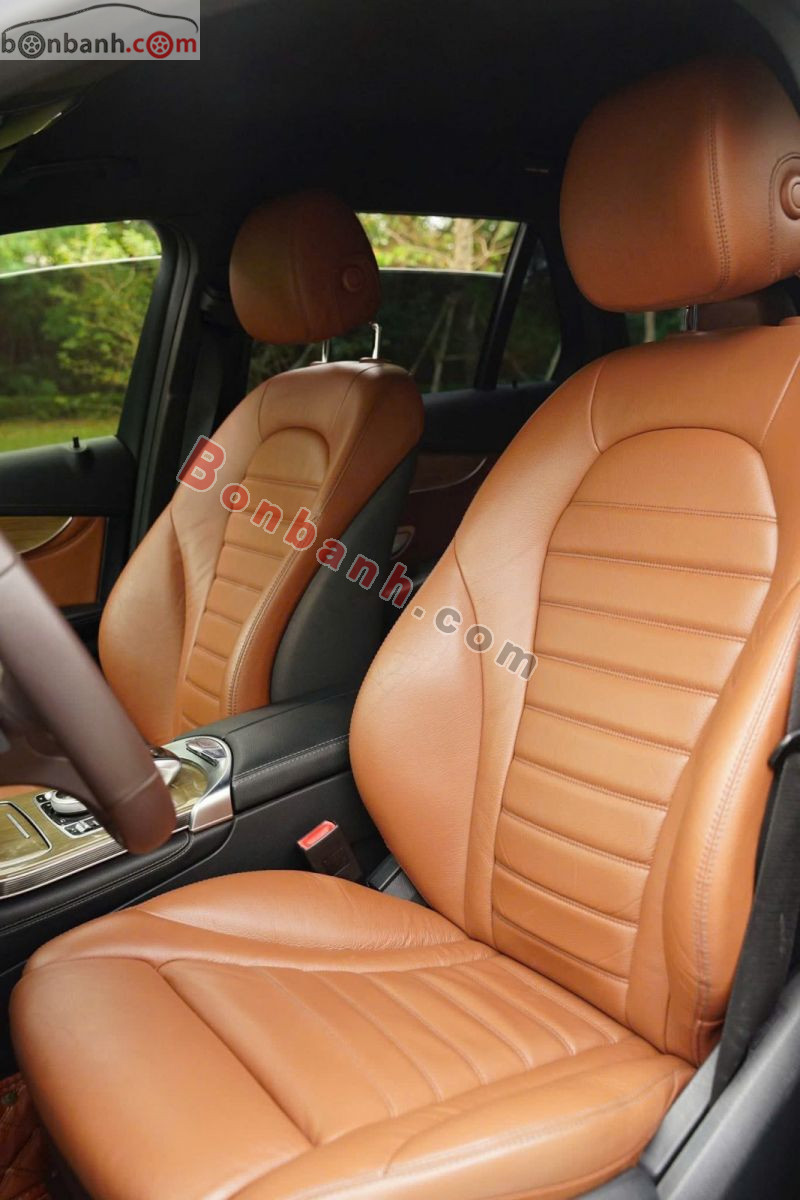 Bán ô tô Mercedes Benz GLC 300 4Matic - 2017 - xe cũ