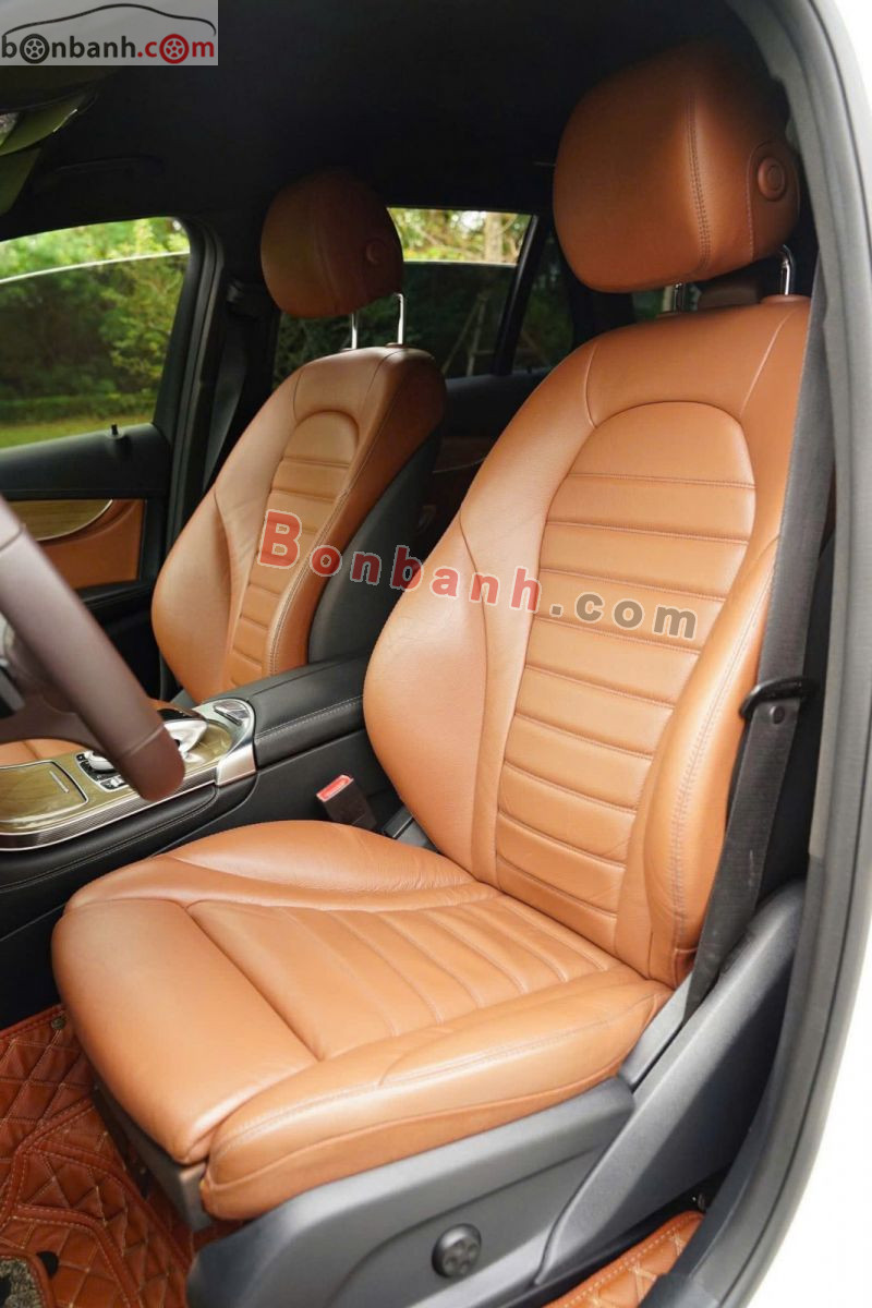 Bán ô tô Mercedes Benz GLC 300 4Matic - 2017 - xe cũ